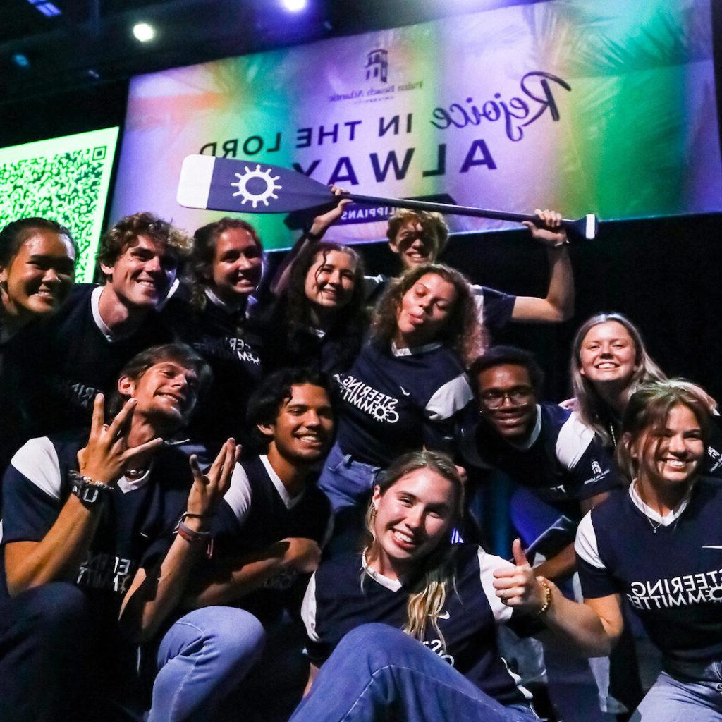 PBA students participating in a 欢迎周 rally.